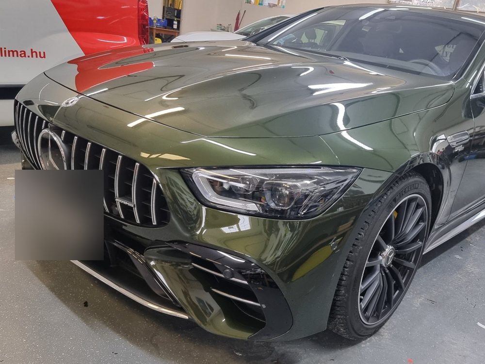 Kész Mercedes-AMG GT kővédő fóliával